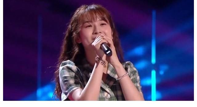 張碧晨|《好聲音2021》首播收視登頂，八位導(dǎo)師喧賓奪主，學(xué)員特色不明顯