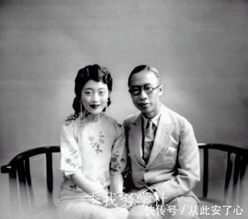 端坐|美国网站上的末代皇帝溥仪影像端坐乾清宫特别喜欢戴墨镜!