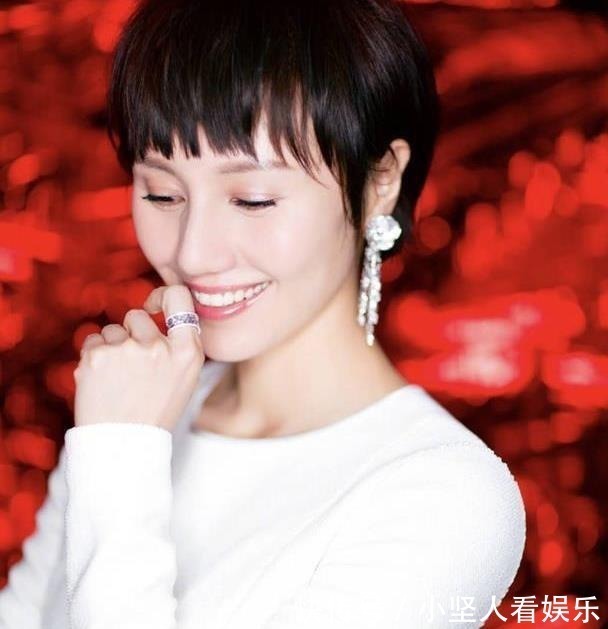 女人脸上有这4个标志，很适合剪“短发”发型，瘦脸又显气质