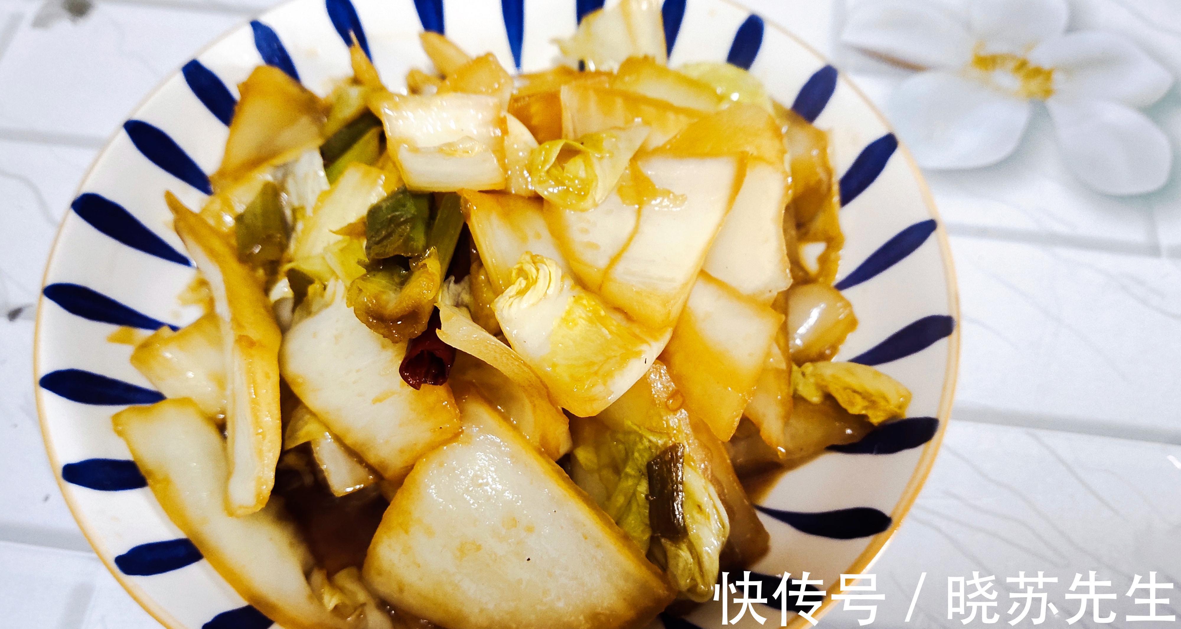 炒白菜，不要直接下锅炒，多加一步，白菜脆爽不出水味道更香
