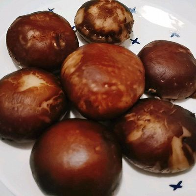 香菇|鸡腿炒香菇