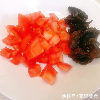 菜花|这道番茄木耳炒菜花，汤汁都要舔干净