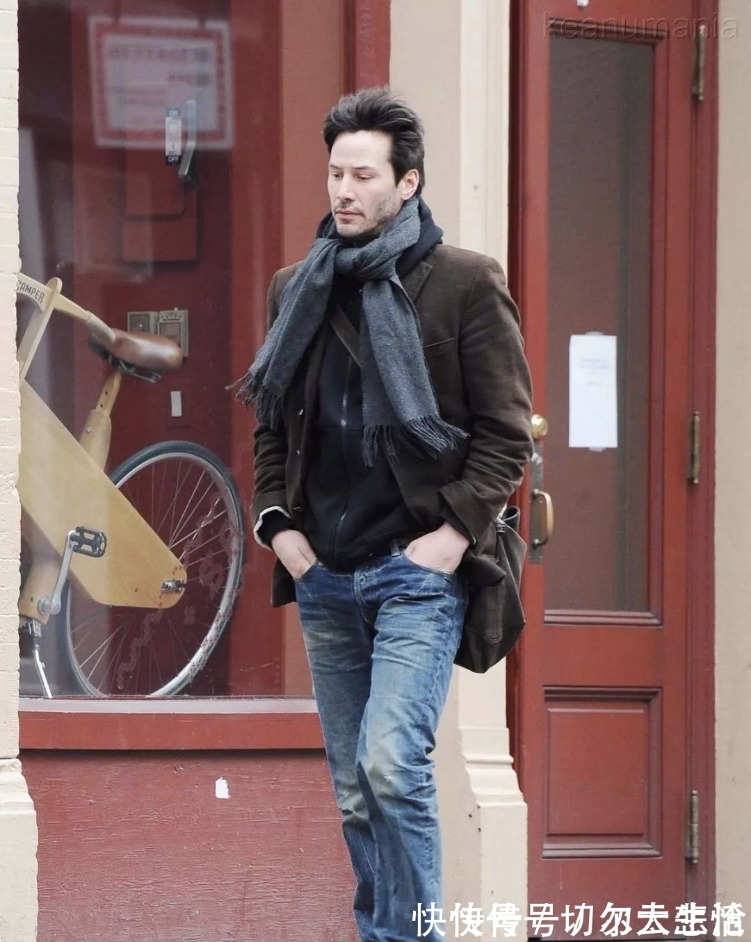 loro 卷福基努里维斯,在打造绅士这点上心有灵犀