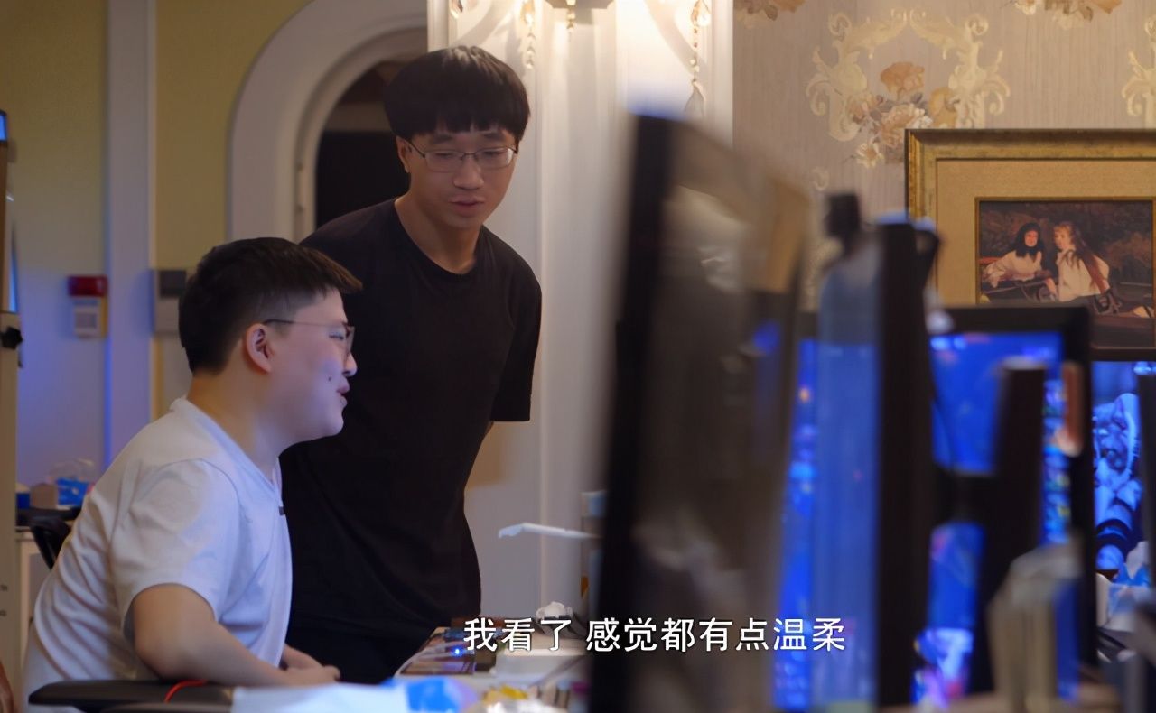 坏人|都说小狗扮演坏人？但姿态却表示：在RNG时乌兹已经不骂人了