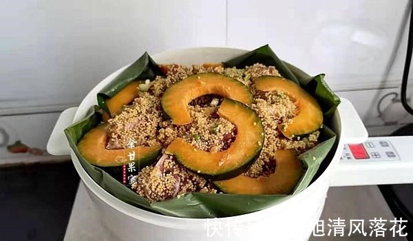 南瓜|排骨新做法，三种食材有粗有细，蒸一蒸上桌，鲜香不腻全家爱吃！