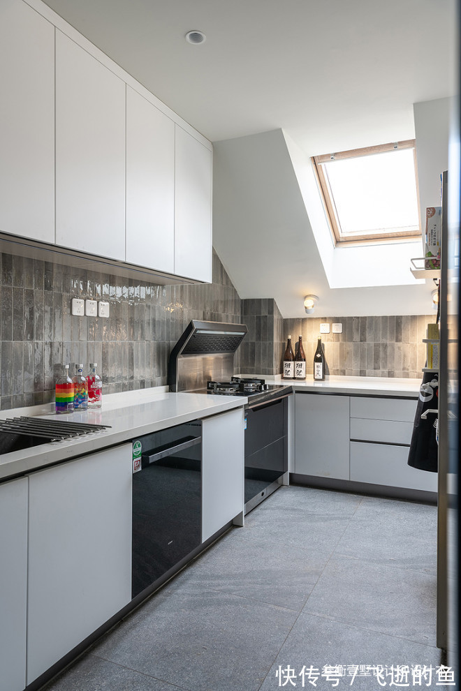 复式|140平米复式现代简约风