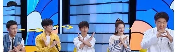 《快本》4位男星現(xiàn)場量腿長,吳磊熊梓淇沒啥,丁程鑫比例讓我愛了