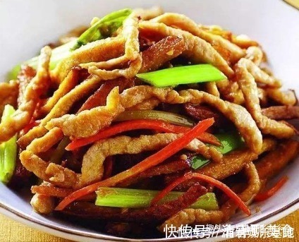 蒜苗|隔三差五做给孩子吃的一道菜,补钙益智蛋白质,孩子体格壮