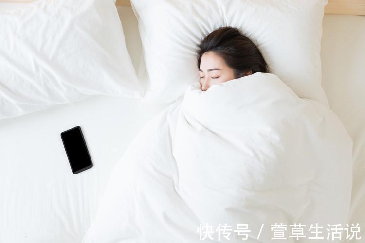 失眠|每天睡不着,躺床上就兴奋?睡前3件事轻松入睡!