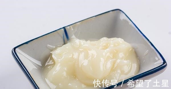 猪油|俗语说“一勺猪油十副药”,并非没有根据,吃猪油的好处早了解！