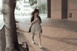 |搞笑GIF:发现武林高手了!这一脚让我从此踏上了不归路