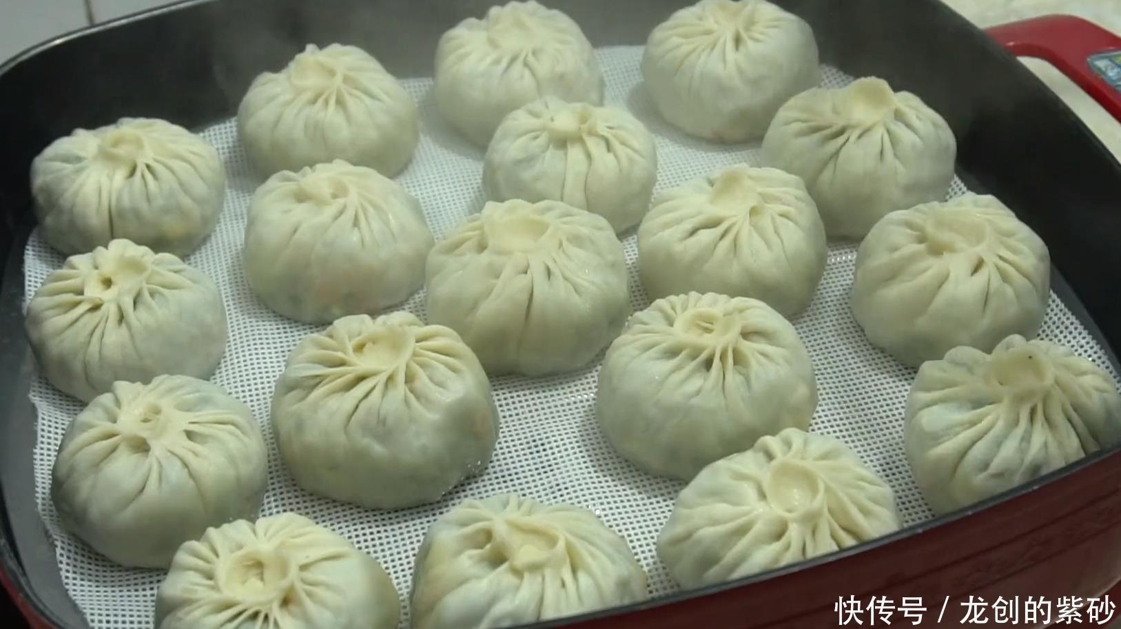 薄皮|我家经常做这馅的包子，10元成本蒸一大锅，不用发面、薄皮大馅