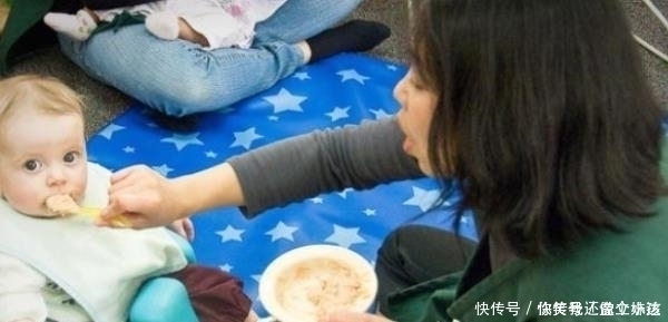 宝宝|当娃向你发出这几个信号时,就是说“该给我加辅食了”,别忽视