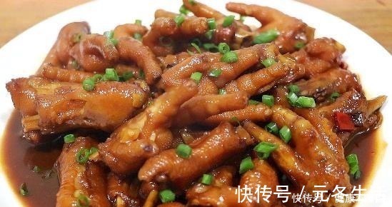 鸡爪这样做太香了，不放一滴水，香气四溢，比盐焗鸡爪好吃，过瘾！