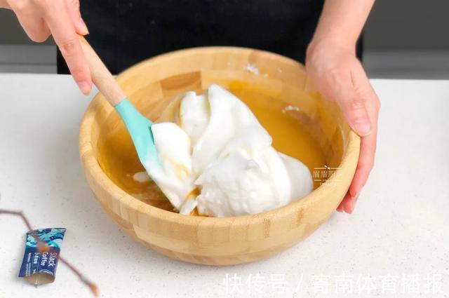 不用烤箱,一把平底锅就能做,店里一盒好几十,在家10块搞定一盘