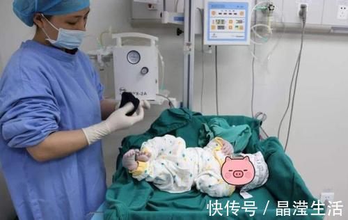 90后|90后体验水中分娩丝毫不紧张,分娩时能说笑,产后第一时间抱娃