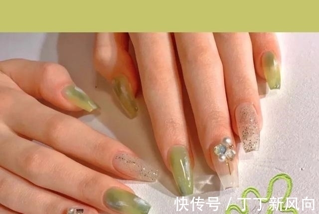 水钻|夏日漫画感透色美甲,色彩搭配很清爽,谁见谁不爱呢!