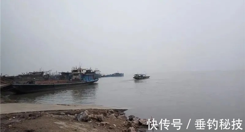 冬季钓鱼重在找鱼,这四类钓点最藏鱼,不要错过!