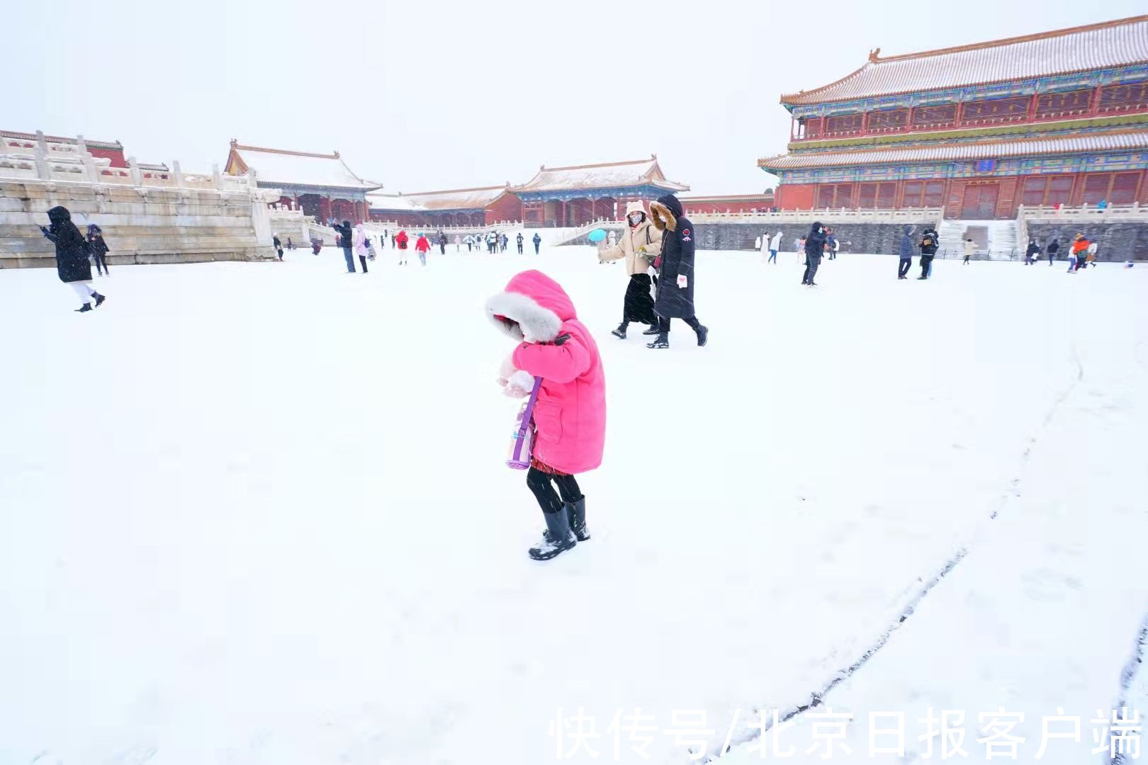 故宫博物院|北京初雪，故宫博物院成市民首选古都雪景打卡地