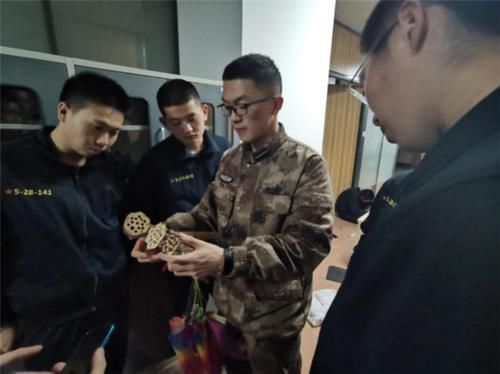 多级火箭直上云霄，这枚“ 乘客”返回后毫发无损