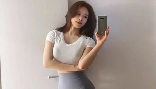 身材|身材好不好关键看曲线,女生体重130斤,粗腿照样也很美