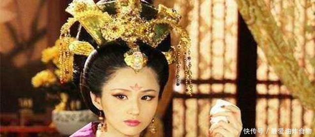  皇后|史上最不孝的皇后，父亲来找她，她怕暴露身份，将父亲赶走后毒打！