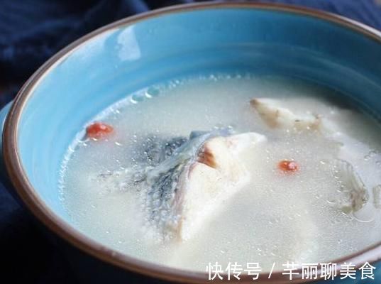 鱼汤|不管炖什么鱼，一定别加此物，总有人弄错，难怪鱼汤很腥还不白