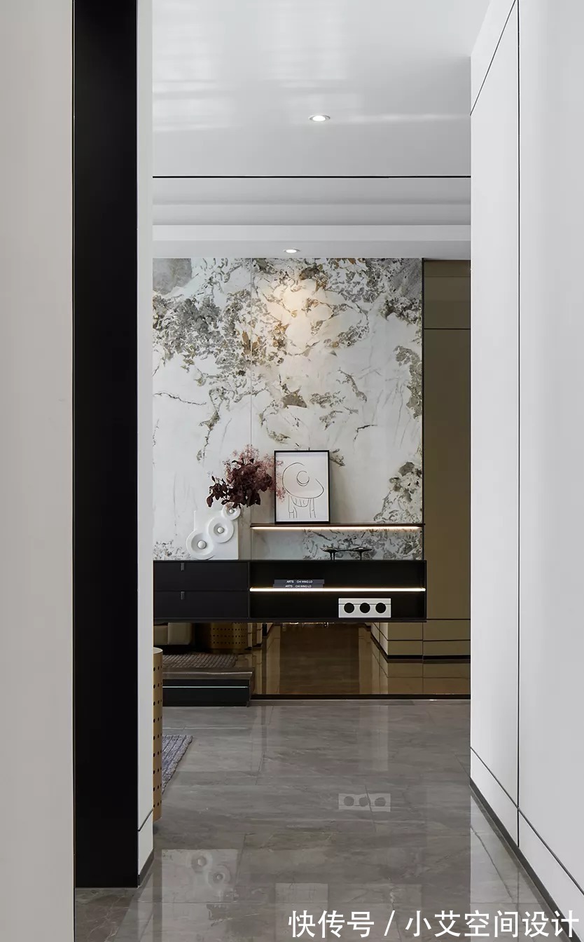 故宫红|116平软装设计,营造出安逸舒适的氛围