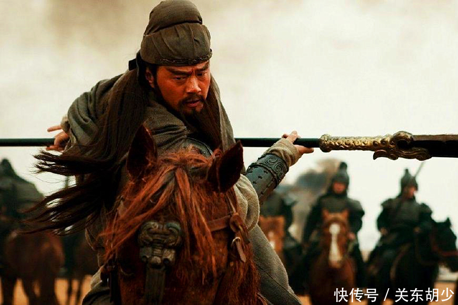 中国|三国演义,诸葛亮和关羽,为何成神容易为圣难