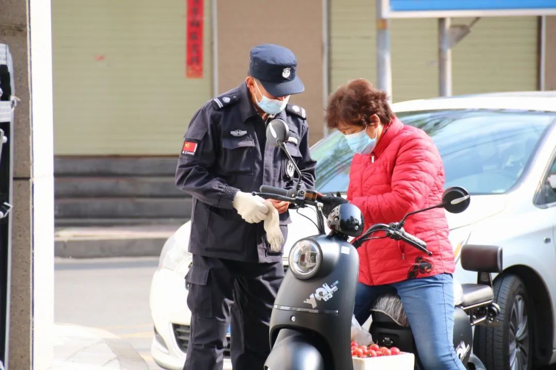 众志成城|众志成城抗疫情 守候这“理”待花开