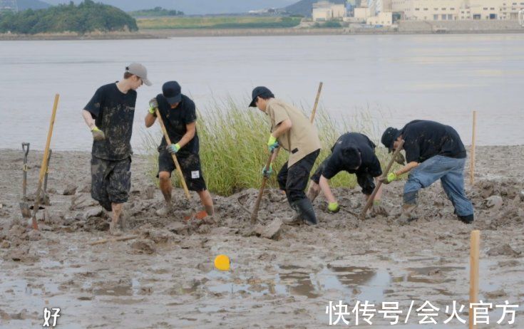 在鹿晗頭上“動(dòng)刀子”，帶嘉賓荒島生存，這節(jié)目也太敢拍了