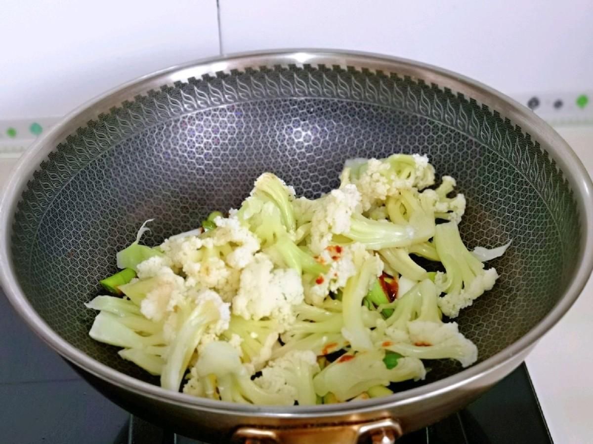 干锅花菜|家常干锅花菜,简单好操作,鲜美又下饭,给肉都不换