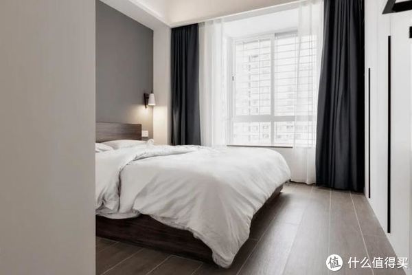 客厅|舍弃客厅,不买茶几!福建90后男主的家,因媲美图书馆而走红网络