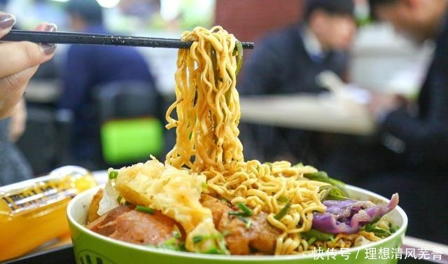 外卖|“干饭人”相见恨晚的零食,加班晚睡肚子饿了不用慌,外卖也省了