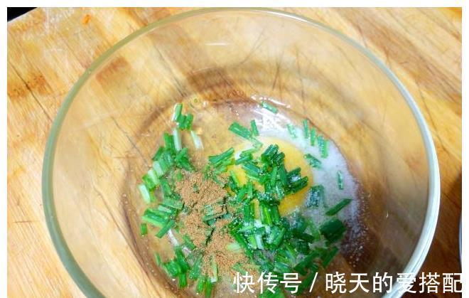 孩子想在学校门口买小吃，妈妈在家就能做，美味可口又干净卫生