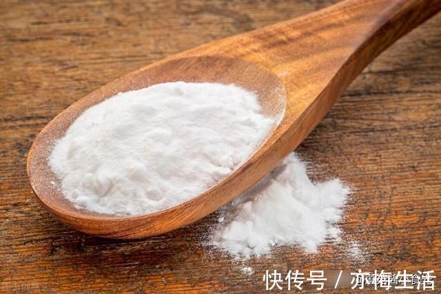 小苏打和食用碱到底怎么用?原来区别这么大,下次别再用错了