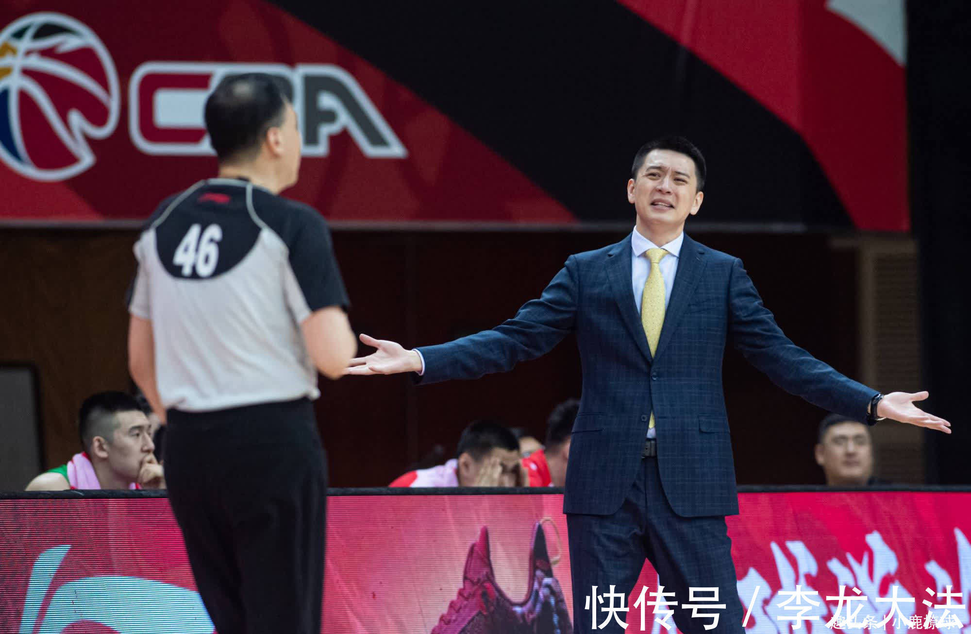 段铸|姚明下狠手!曝CBA名哨违规遭篮协重罚,或就此告别中国篮坛