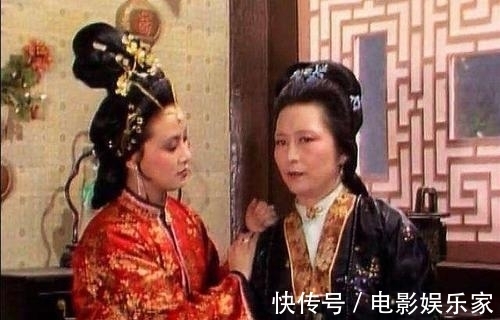 查抄@红楼梦:引发查抄大观园的绣春囊到底是谁的?王熙凤早说出答案