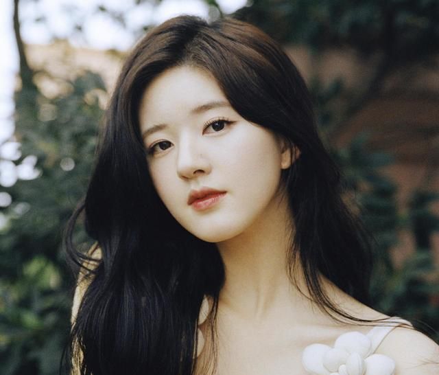 沒吃飯慎入！趙露思韓庚美食口味曝光，這部片子看得人回味無窮