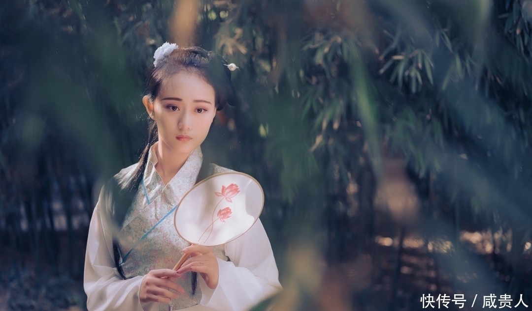 佳人&他因一首词得一雅号,苏轼连同二十多位名家纷纷效仿,堪称绝唱