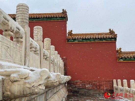 故宫|北京迎2022年初雪 故宫覆盖白雪更显魅力