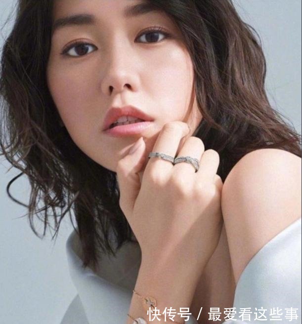 日本女星桐谷美玲最新时尚美图!清丽脱俗