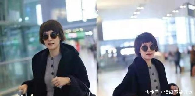 马伊琍把带帽风衣穿火了,内搭素色打底简约大气,40岁女人太适用