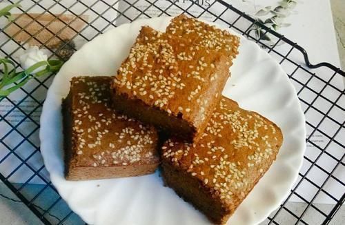 补血|女人多吃这蛋糕，补血养颜，面色红润有光泽，年轻似少女