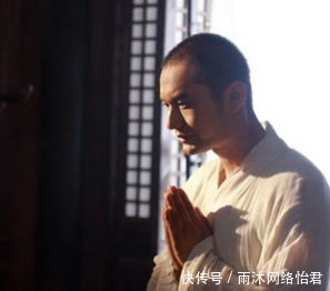 飞黄腾达|无名小贼越狱跑到武当山,遇一高僧,从此飞黄腾达,三十年后称帝