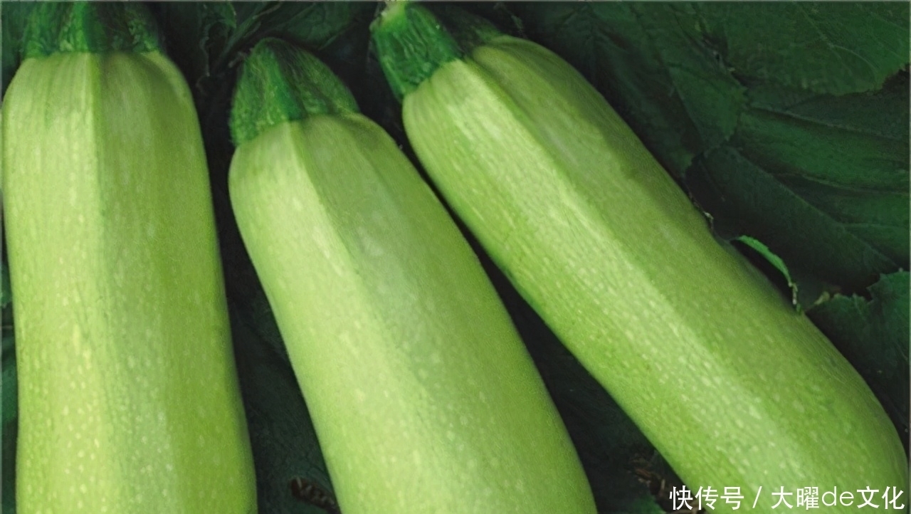 男女想身体好,坚持吃的食物,补钙强身,滋养肌肤,吃了都说好