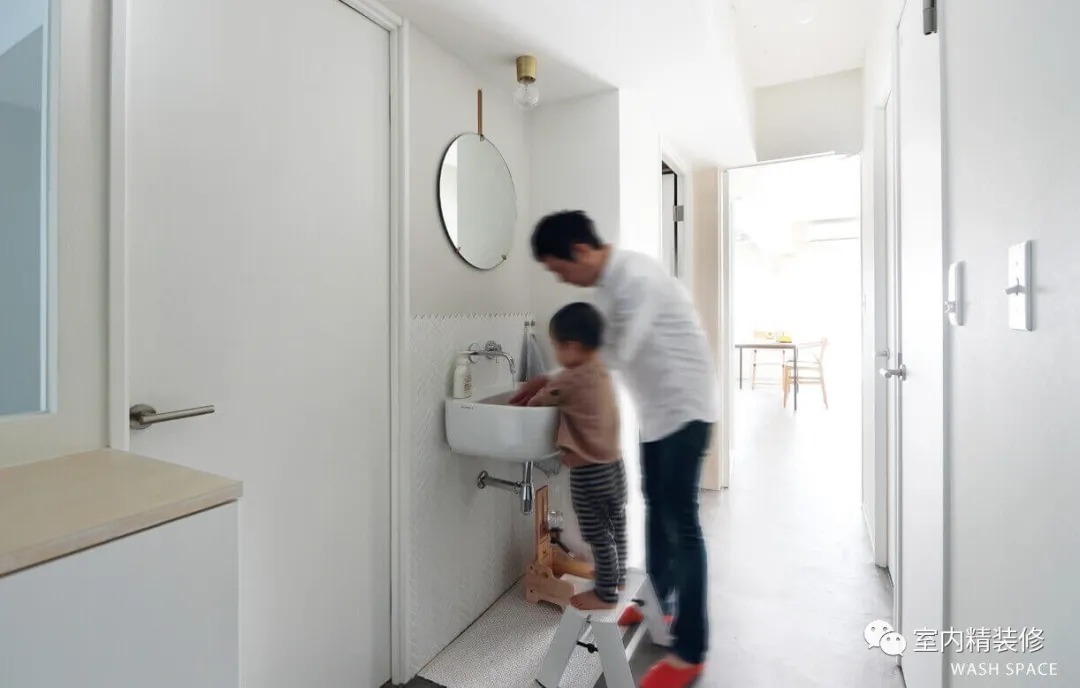 睡眠质量|日本一家三口的低欲望生活,坚持不买沙发不用床,家越简单越舒适