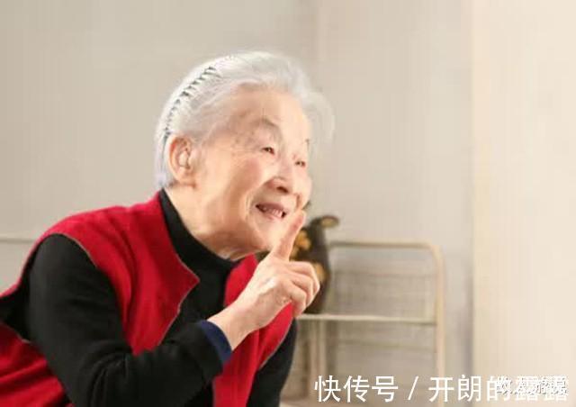 杨绛@钱钟书逝后,昔日情敌上门探望,被杨绛一句话劝退莫要迎难而上