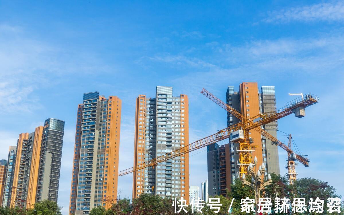 房产证|买房签合同,这6件事要格外注意,不然最后吃亏后悔的是你