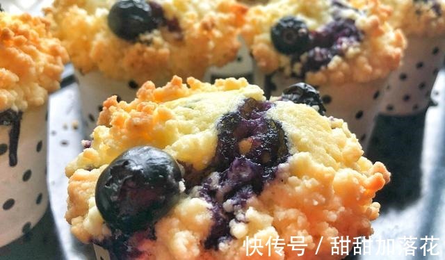 蓝莓|孩子放假就吃它，酥顶蓝莓糕，简单不费力，营养丰富，美味可口！